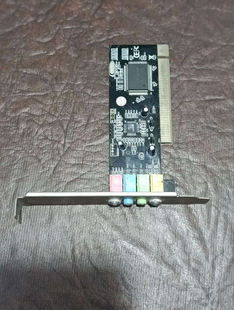 کارت صدا کارکرده CREATIVE مدل  EMU10K1X-D8Qچیپ اصلی